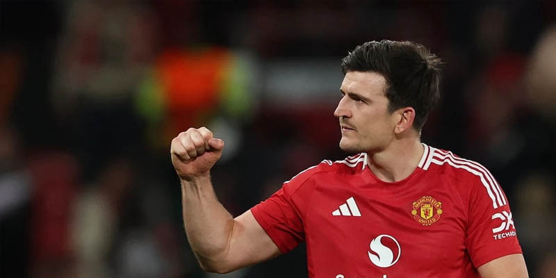 Maguire từ chối nhận lương khủng ở Saudi Arabia, chỉ muốn chơi cho MU 1 Maguire ưu tiên gắn bó với MU