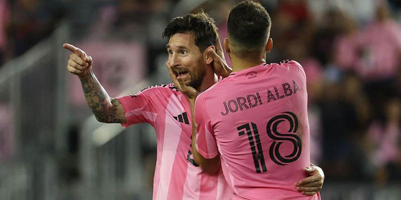 Messi không thể ngừng ghi bàn